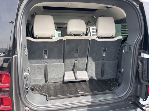 Used 2023 Land Rover Defender 130 First Edition image 20