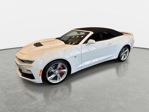 Used 2021 Chevrolet Camaro SS RWD image 28