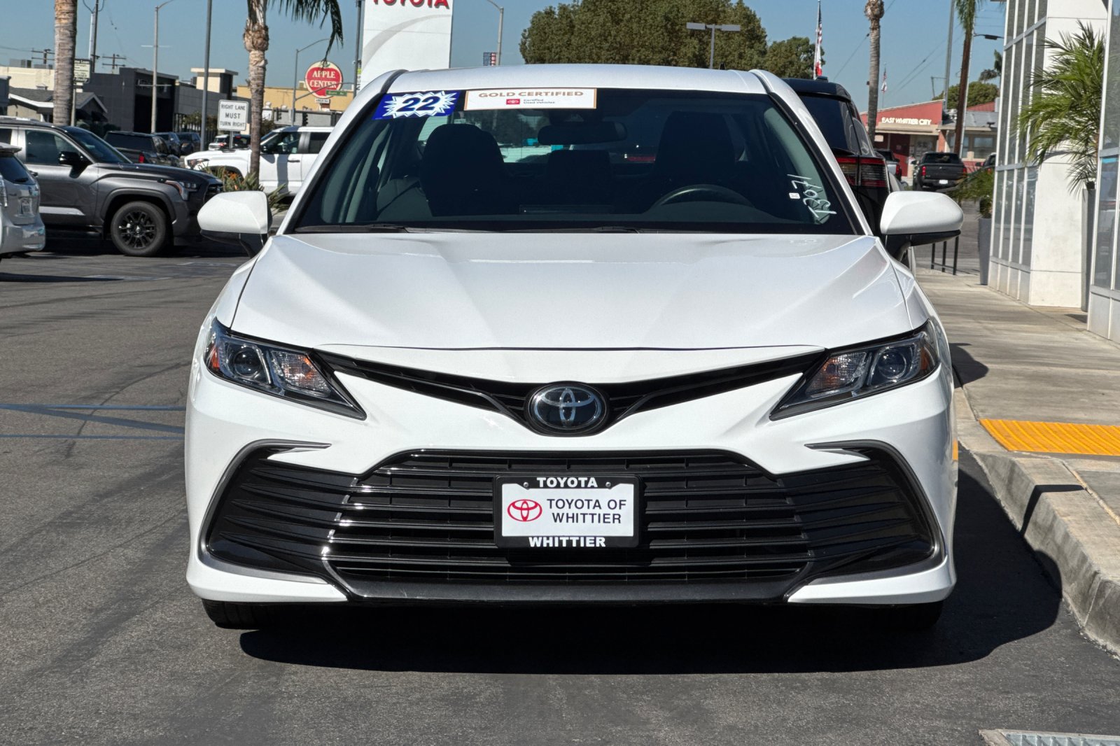 Used 2022 Toyota Camry LE w/ Carpet Mat Package (TMS) FWD image 11