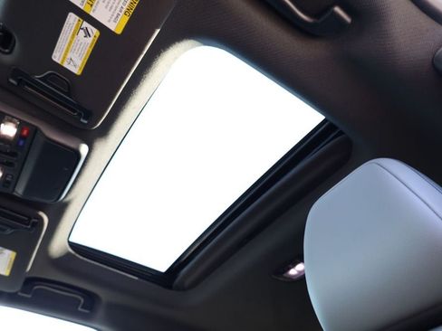 New 2026 Subaru Outback Limited XT AWD/4WD image 9