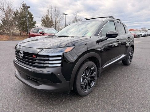 New 2026 Nissan Kicks SR w/ SR Premium Package image 2