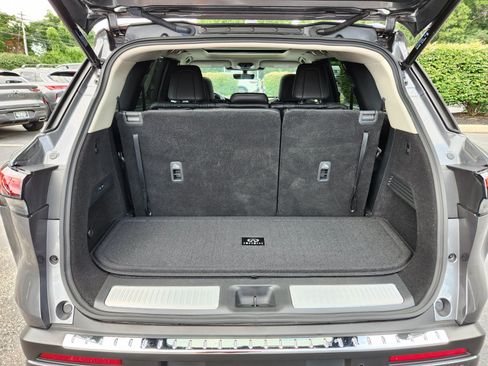 Used 2025 INFINITI QX60 Sensory w/ Cargo Package AWD/4WD image 8