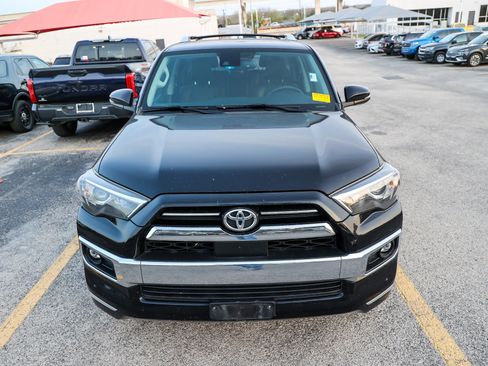 Used 2021 Toyota 4Runner Limited image 5