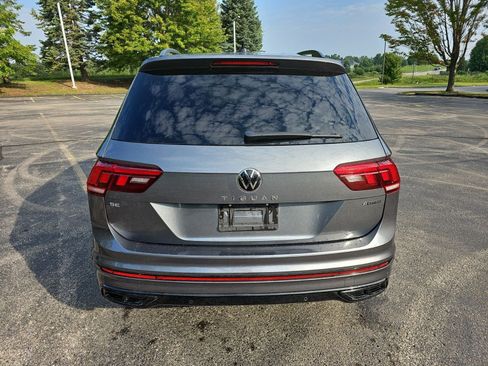 Used 2024 Volkswagen Tiguan SE R-Line AWD/4WD image 5