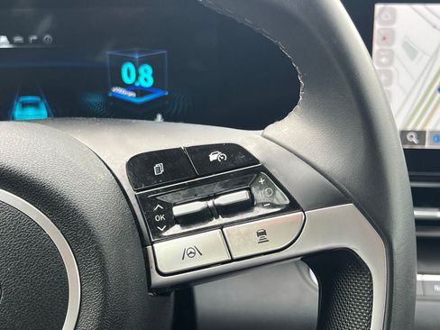 Used 2025 Hyundai Elantra SEL FWD image 29