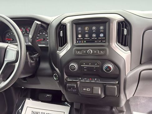 Used 2025 Chevrolet Silverado 2500 W/T w/ WT Convenience Package AWD/4WD image 16