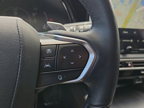 Used 2024 Lexus RX 450h AWD w/ Luxury Package image 22