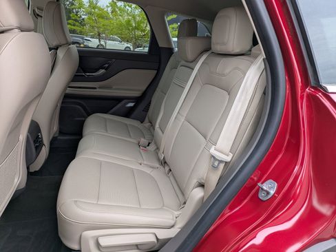 Certified 2023 Lincoln Corsair FWD w/ Equipment Group 101A image 9