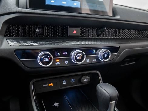 Used 2026 Honda CR-V LX image 24