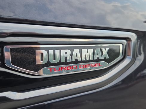 Certified 2025 GMC Sierra 1500 AT4 w/ Technology Package AWD/4WD image 37