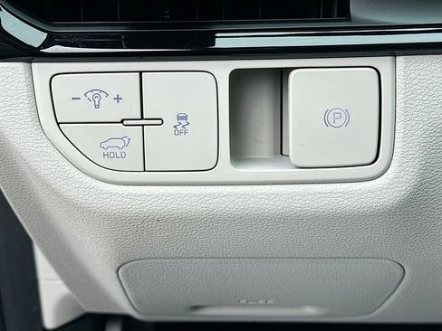 Used 2026 Kia Sportage SX FWD image 10