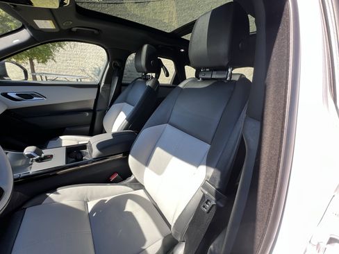 Certified 2024 Land Rover Range Rover Velar Dynamic SE image 17