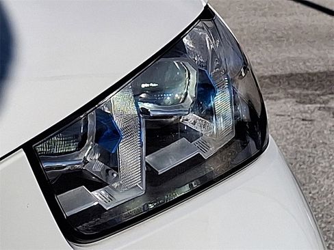 Used 2025 BMW X5 M60i image 12