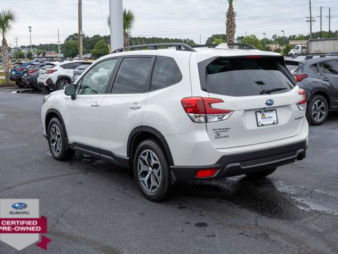 Used 2023 Subaru Forester Premium AWD/4WD image 5