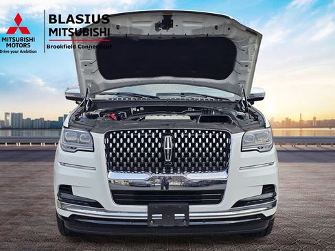 Used 2022 Lincoln Navigator Black Label image 37