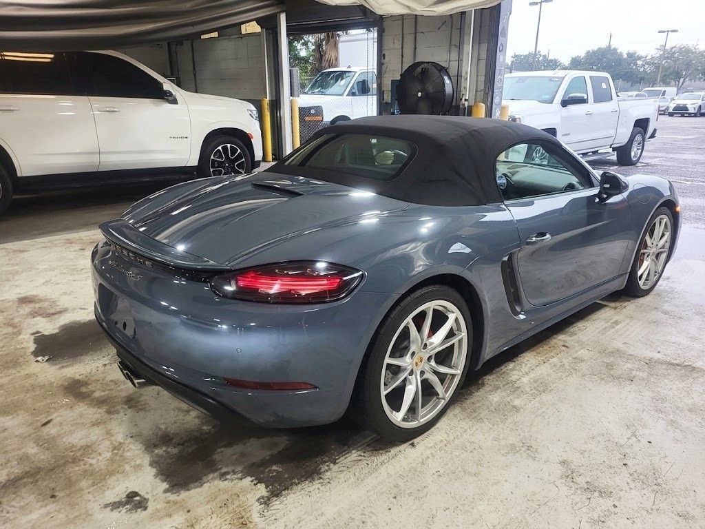Used 2017 Porsche 718 Boxster S RWD image 6