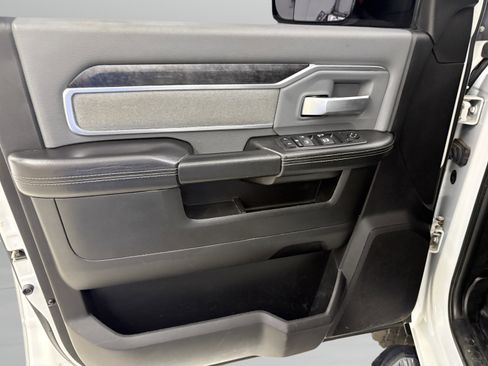 Used 2019 RAM 2500 Big Horn image 12