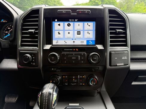 Used 2017 Ford F150 XLT w/ Equipment Group 302A Luxury AWD/4WD image 32