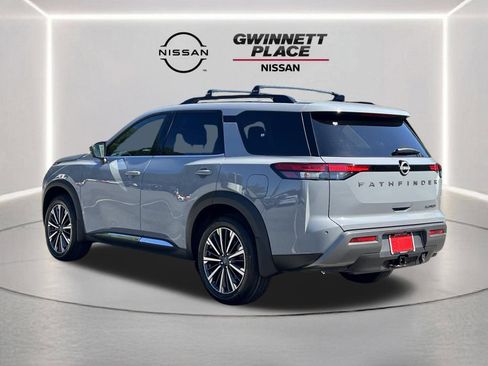 New 2026 Nissan Pathfinder Platinum FWD image 24