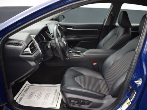 Used 2024 Toyota Camry SE w/ Convenience Package image 13