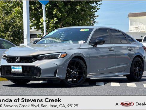 Used 2025 Honda Civic Sport image 1