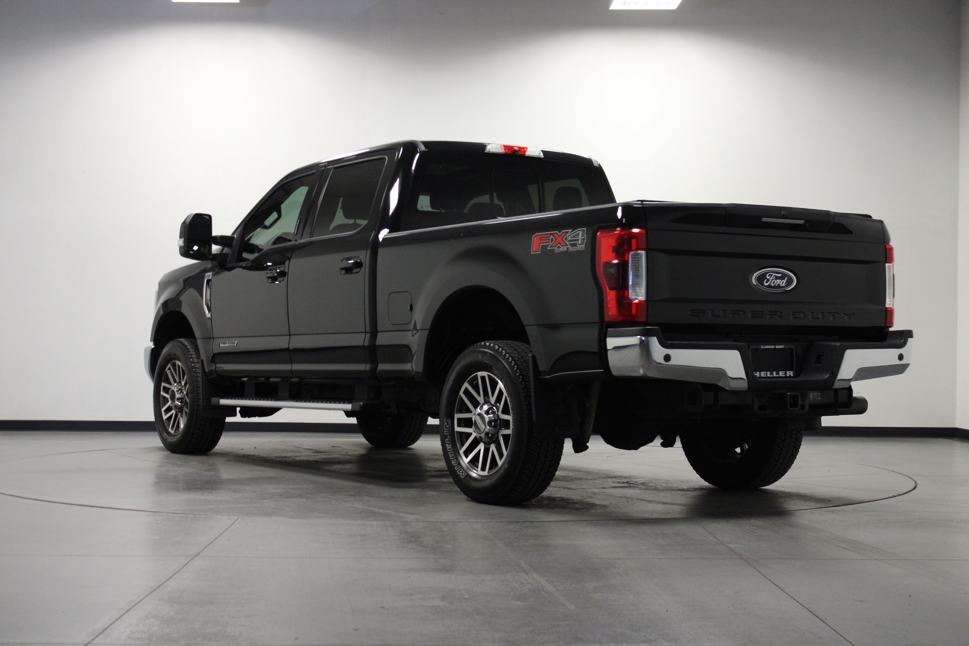 Used 2018 Ford F250 Lariat w/ Lariat Ultimate Package AWD/4WD image 6