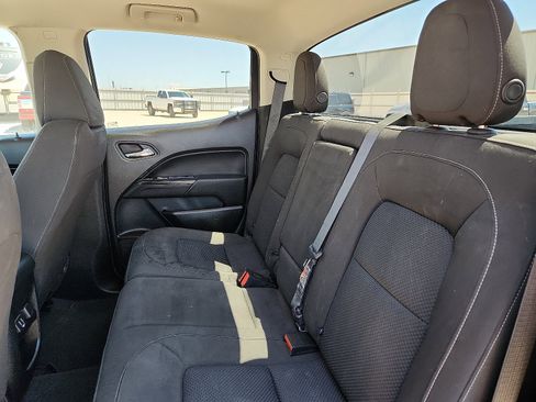 Used 2021 Chevrolet Colorado LT image 10