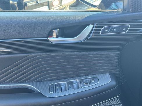 Used 2023 Hyundai Palisade Calligraphy image 41