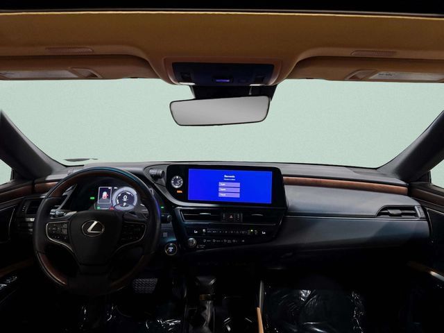 Used 2023 Lexus ES 300h w/ Accessory Package (Z1) FWD image 9