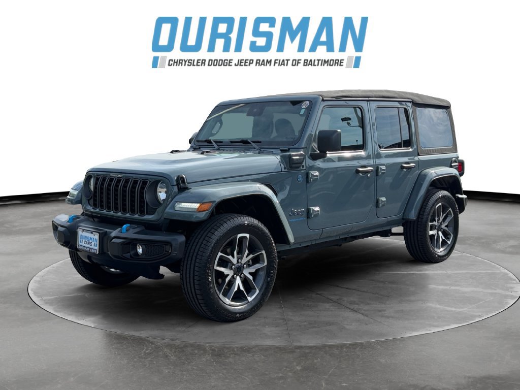 Used 2024 Jeep Wrangler Unlimited AWD/4WD image 2