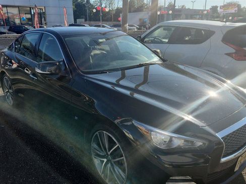 Used 2015 INFINITI Q50 Premium w/ Navigation Package AWD/4WD image 2