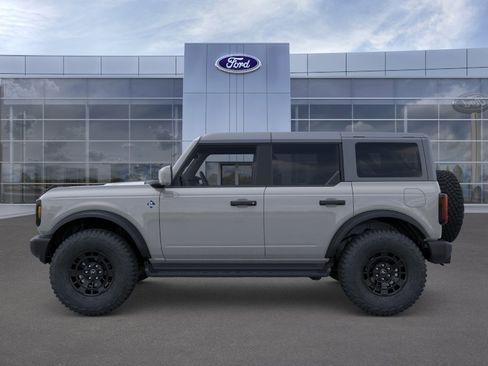 New 2026 Ford Bronco Outer Banks w/ Sasquatch Package image 3