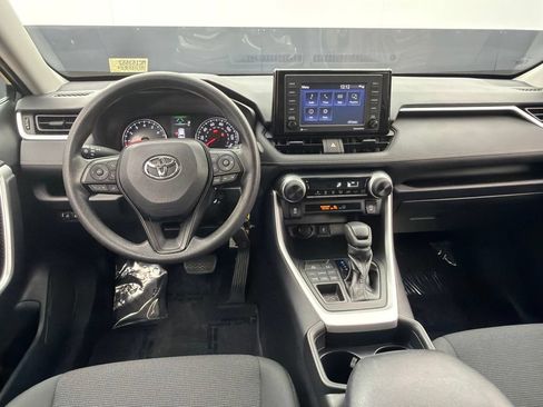 Used 2021 Toyota RAV4 LE AWD/4WD image 7