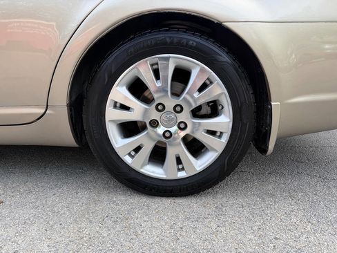 Used 2008 Toyota Avalon XLS image 33