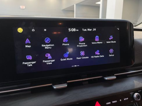 Used 2023 Kia Carnival SX image 26