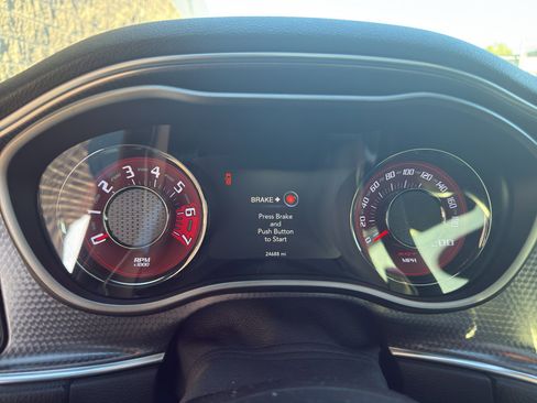 Used 2016 Dodge Challenger SRT Hellcat image 8