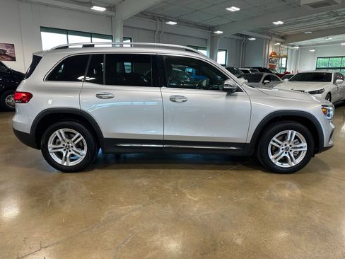 Used 2021 Mercedes-Benz GLB 250 image 9