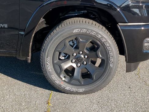 New 2026 RAM 1500 4x4 Crew Cab image 11