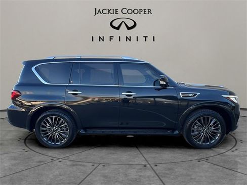 Certified 2024 INFINITI QX80 Sensory image 6