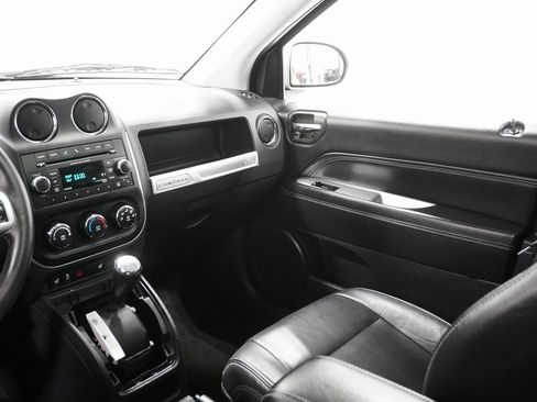 Certified 2017 Jeep Compass High Altitude image 17