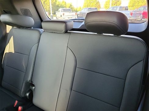 New 2026 Buick Enclave Preferred image 11