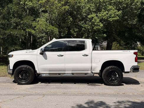 Used 2020 Chevrolet Silverado 1500 LTZ w/ LTZ Plus Package AWD/4WD image 2