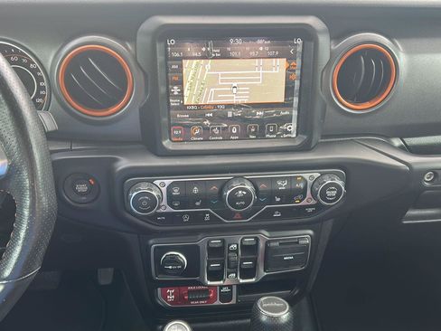 Used 2023 Jeep Gladiator Mojave w/ Cold Weather Group AWD/4WD image 8