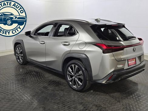 Used 2021 Lexus UX 200 F Sport w/ Accessory Package (Z1) FWD image 5
