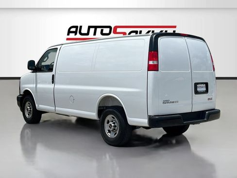 Used 2025 GMC Savana 2500 w/ Driver Convenience Package RWD image 5