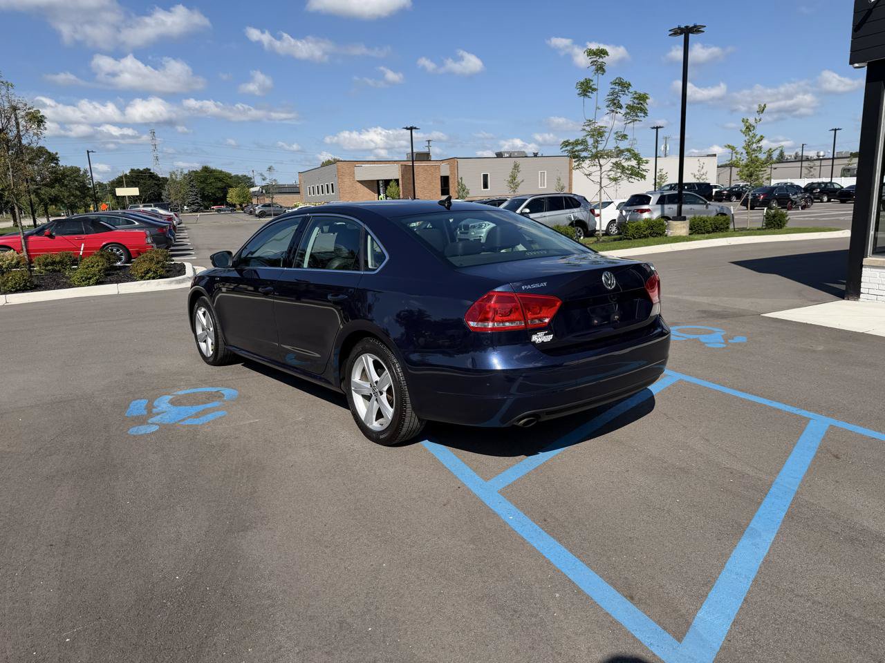 Used 2014 Volkswagen Passat 1.8T Wolfsburg Edition FWD image 7