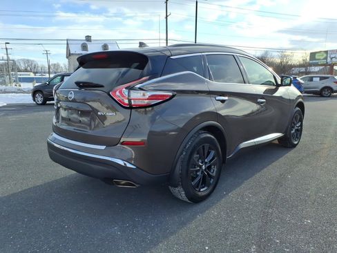 Used 2018 Nissan Murano SV w/ Premium Package image 3