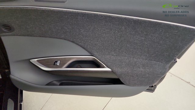 Used 2024 Lucid Air Pure RWD image 41