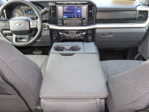 Used 2024 Ford F250 XLT AWD/4WD image 10