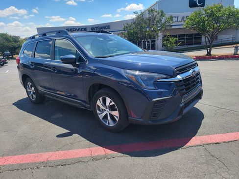 Used 2025 Subaru Ascent Premium image 14